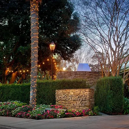 Sheraton Fairplex Suites & Conference Center-3